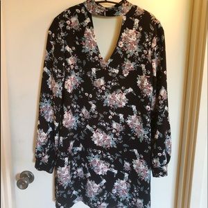 Mini Chocker Dress With V-Neck